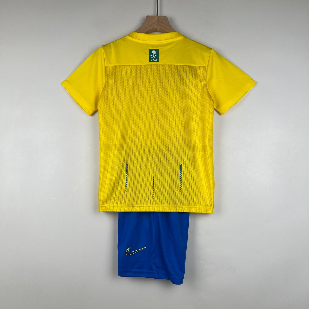 AL NASSR I 23/24 KIT PARA NIÑOS
