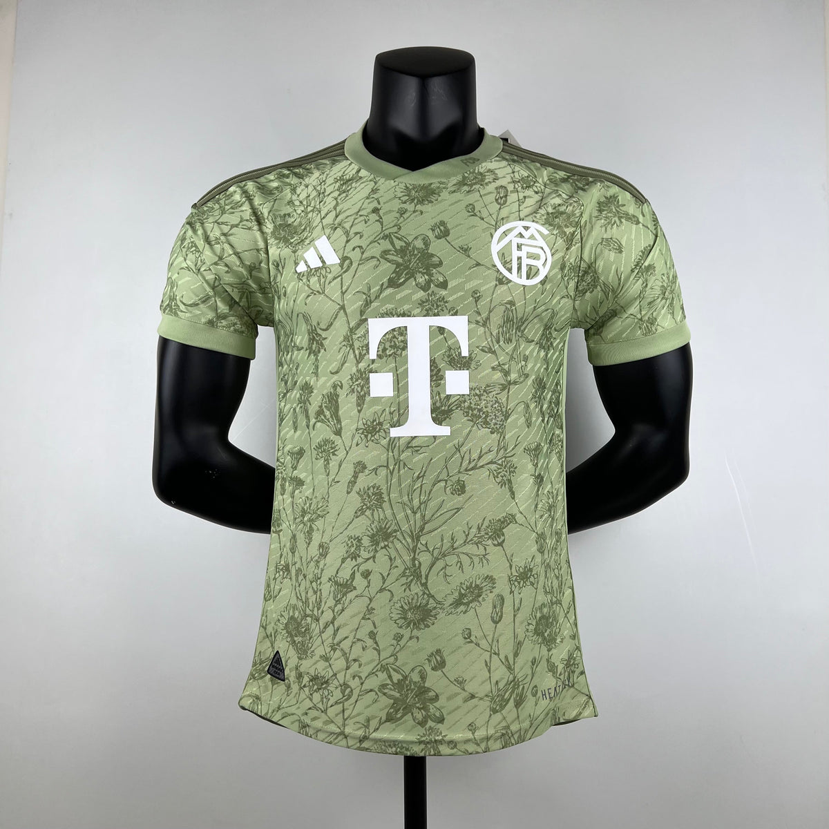 BAYERN MÚNICH EDICIÓN ESPECIAL BEER FEST 23/24 HOMBRES (VERSIÓN DEL JUGADOR)