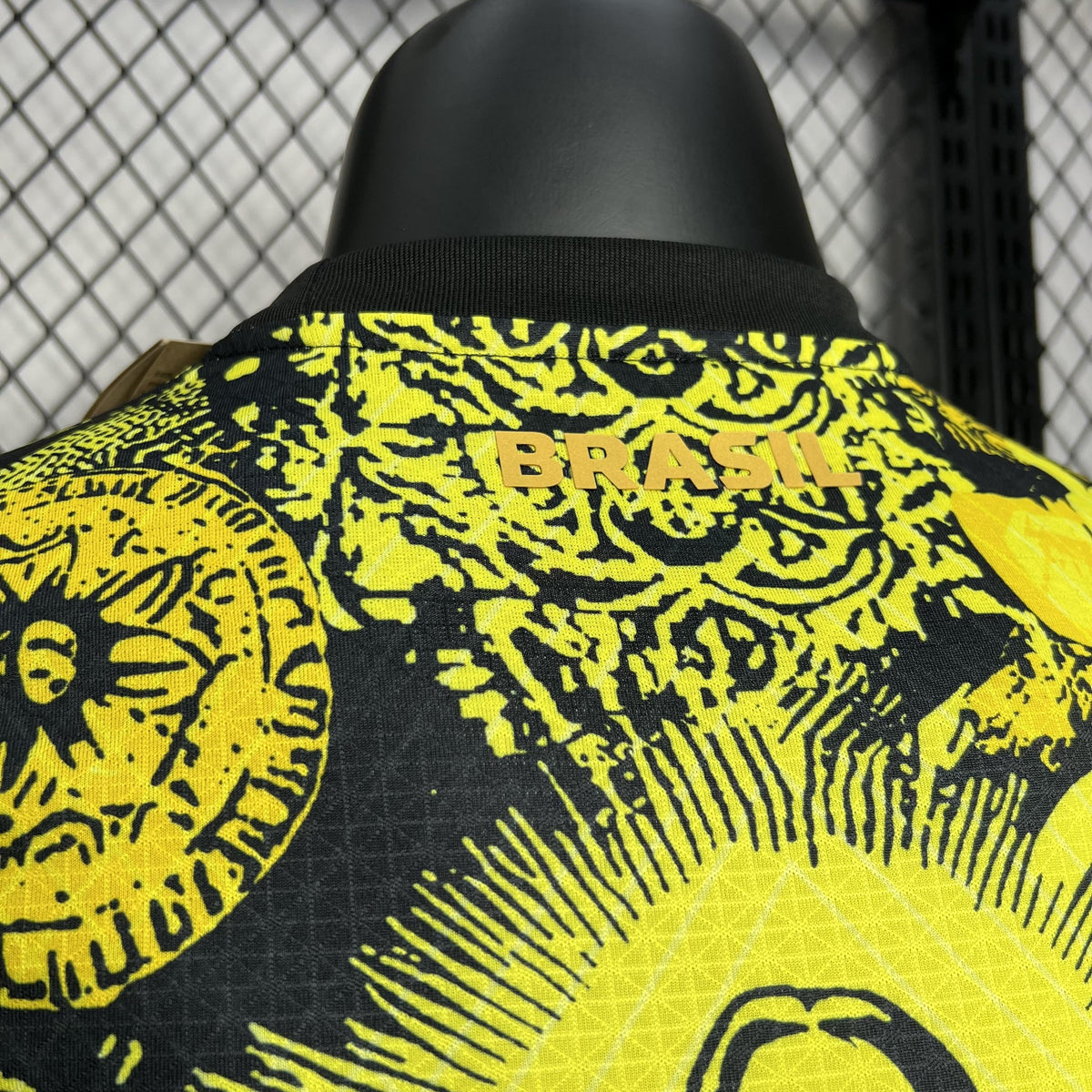 CAMISETA BRASIL EDICIÓN ESPECIAL JESÚS CRISTO 2024 HOMBRES (VERSIÓN DEL JUGADOR) - AMARILLO