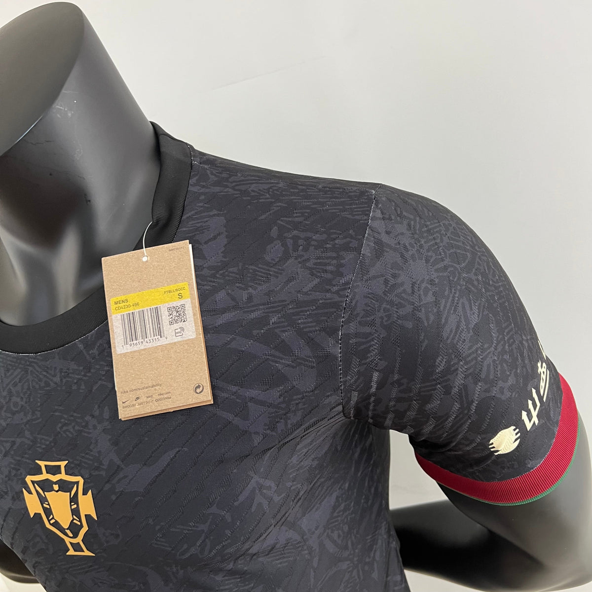 CAMISETA PORTUGAL EDICIÓN ESPECIAL CR7 23/24 (VERSIÓN DEL JUGADOR)