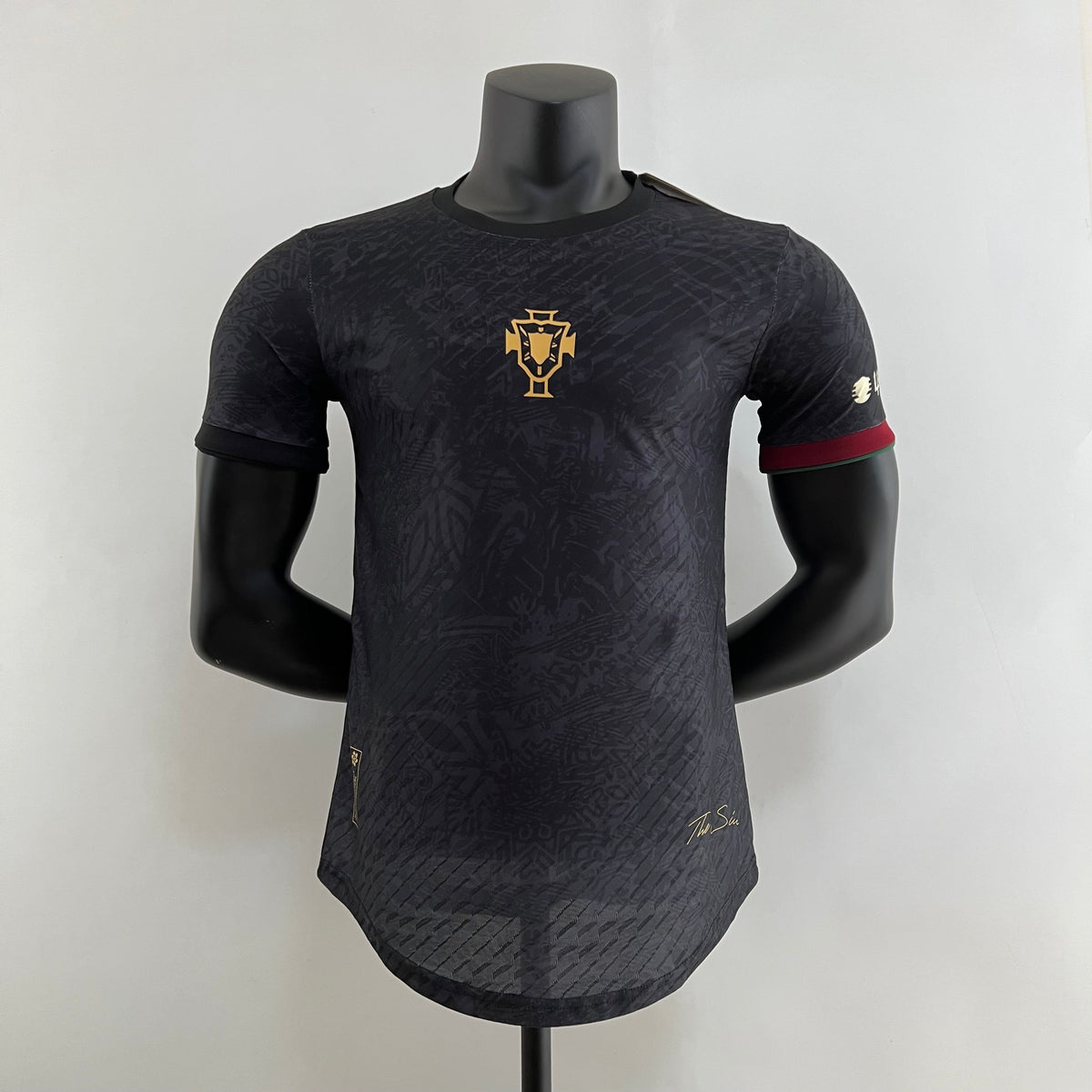 CAMISETA PORTUGAL EDICIÓN ESPECIAL CR7 23/24 (VERSIÓN DEL JUGADOR)