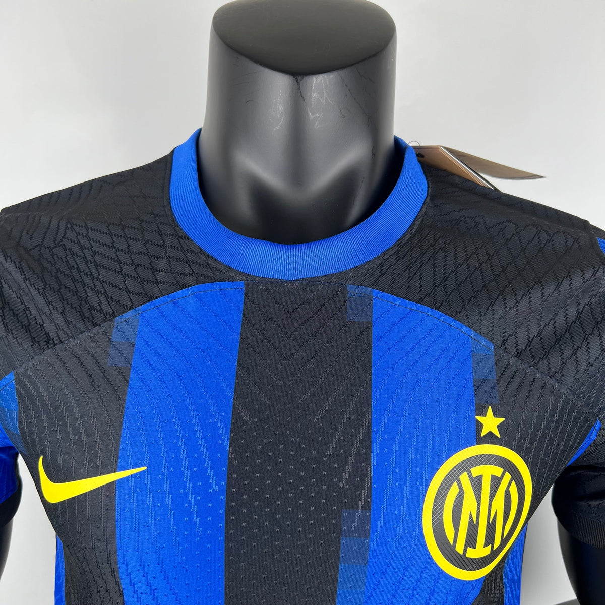 INTER DE MILÁN I 23/24 HOMBRES (VERSIÓN DEL JUGADOR)