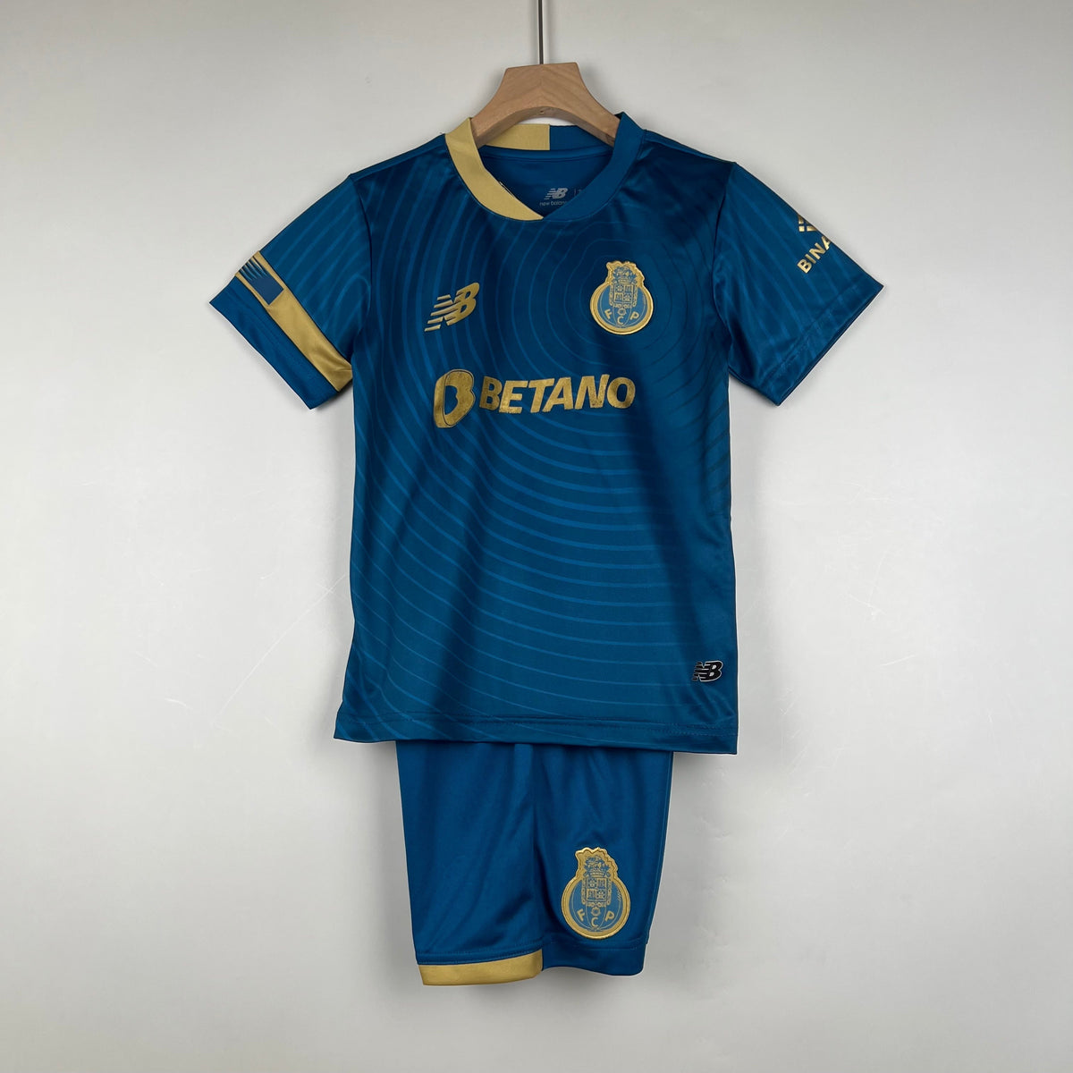 PORTO III 23/24 KIT PARA NIÑOS