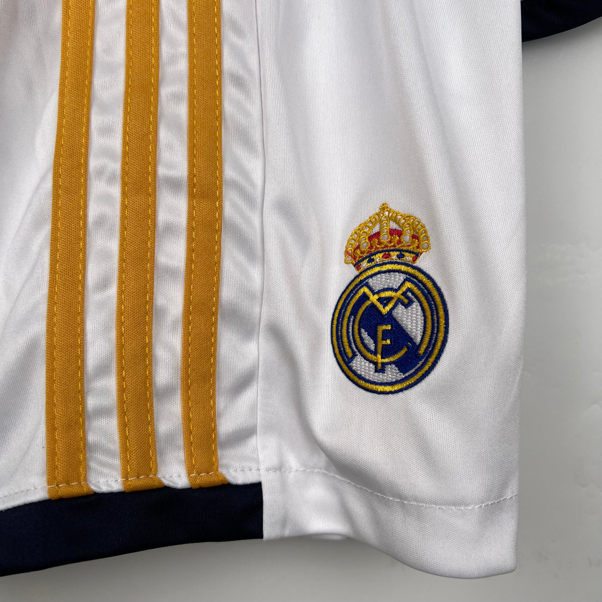 REAL MADRID I 23/24 KIT PARA NIÑOS