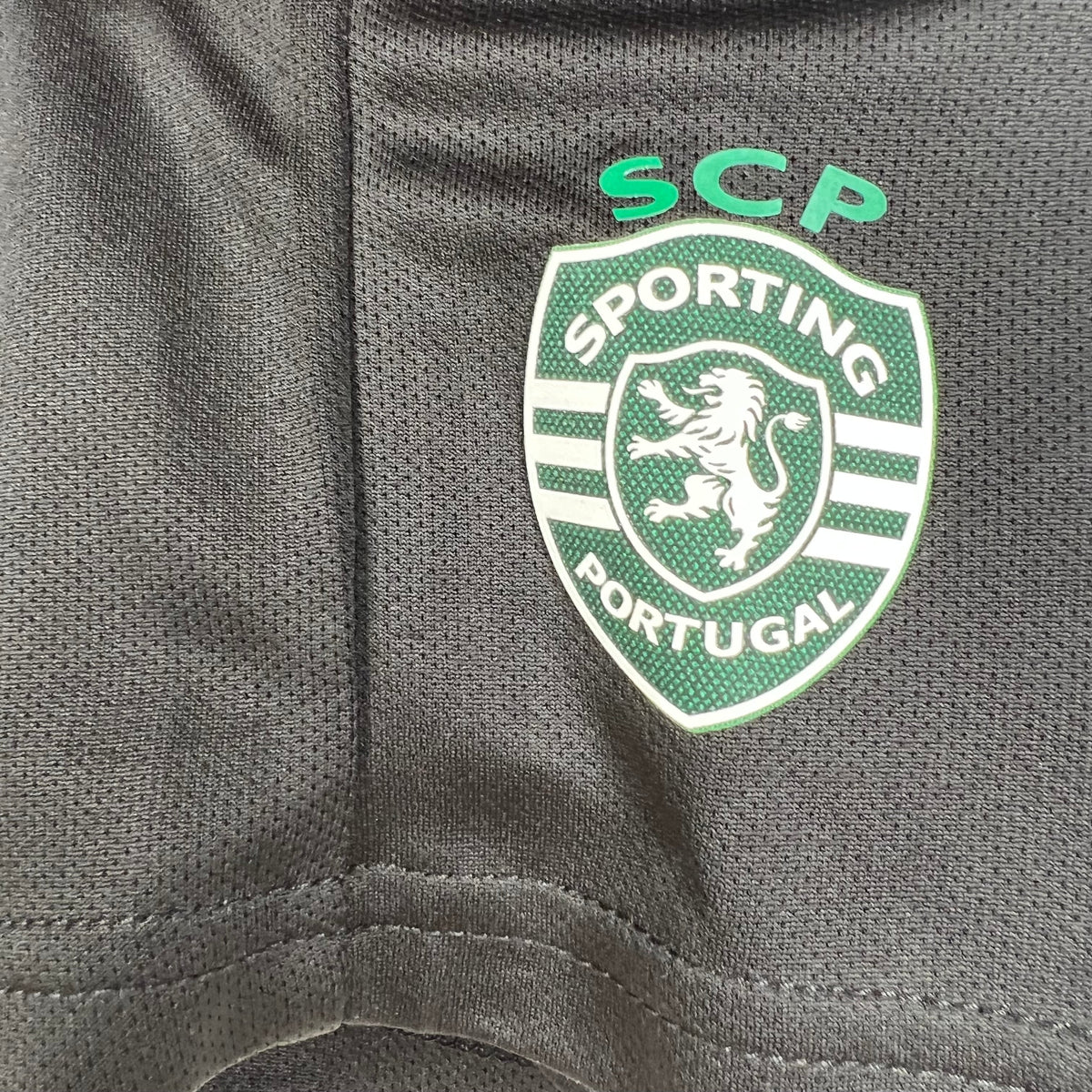 SPORTING LISBOA I 23/24 KIT PARA NIÑOS